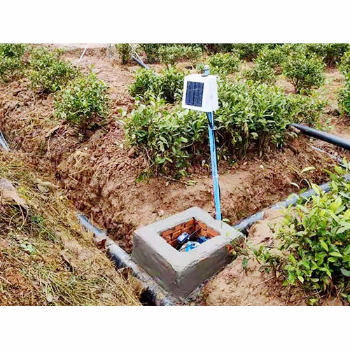 施肥机田间使用